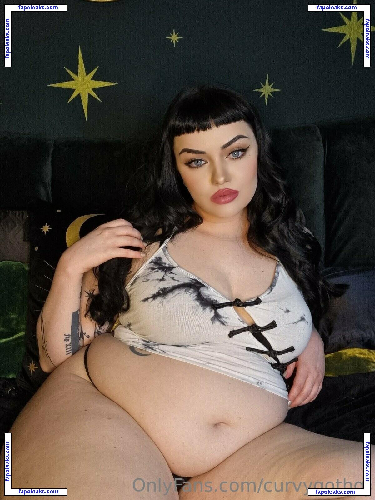 curvygothgf nude photo #0015 from OnlyFans