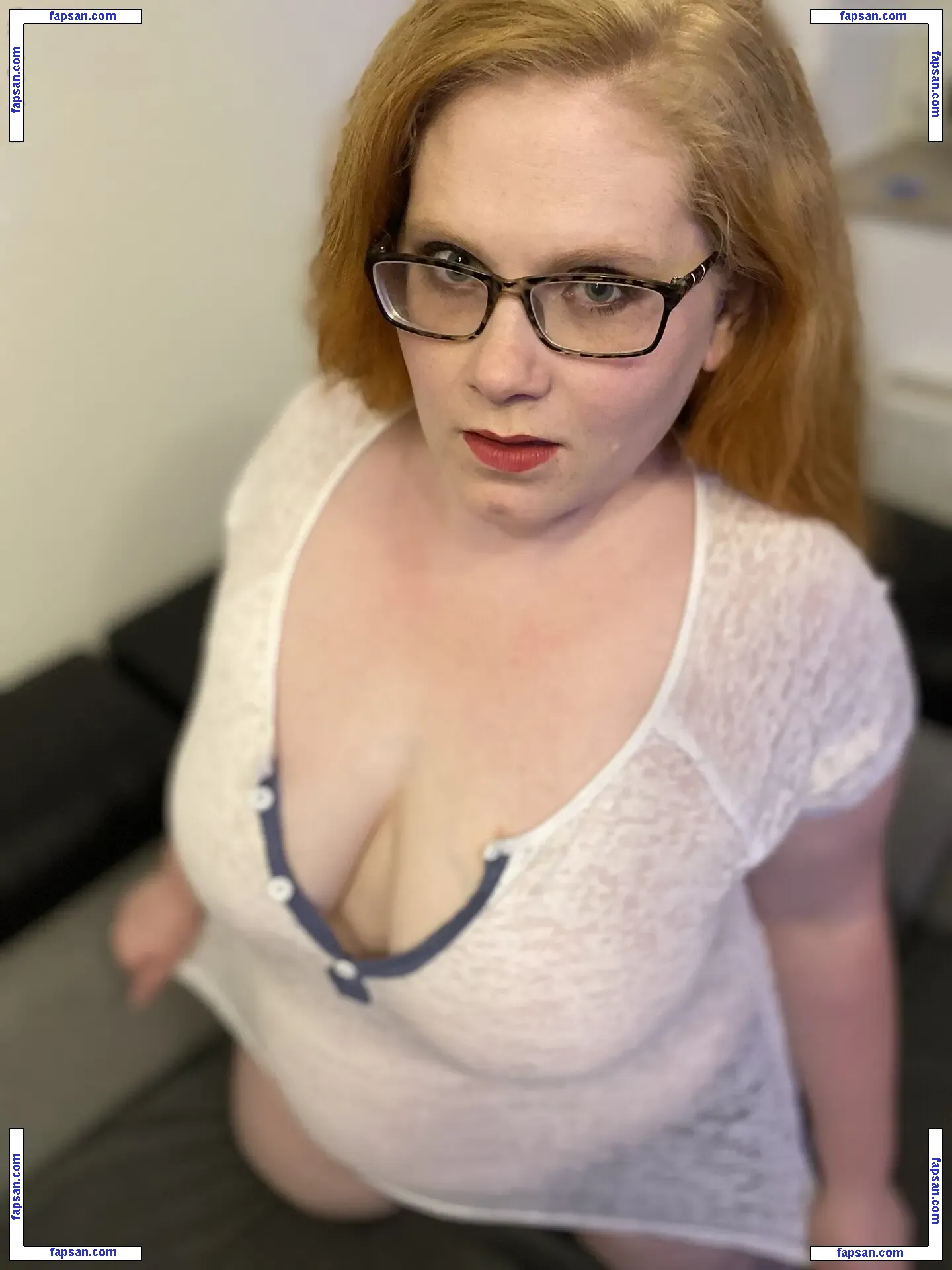 CurvyLeo93 nude photo #0028 from OnlyFans