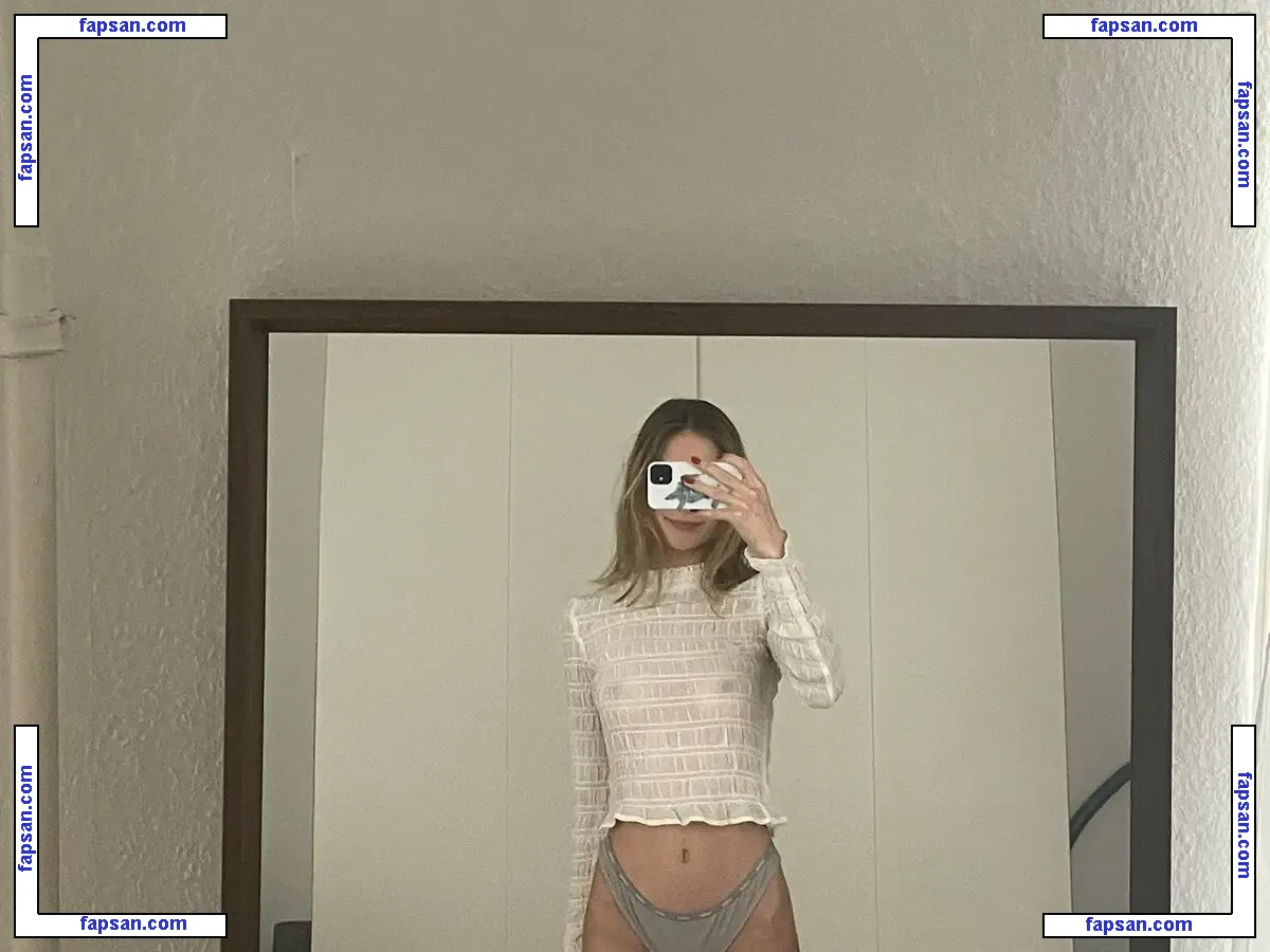 Cutejulie nude photo #0018 from OnlyFans