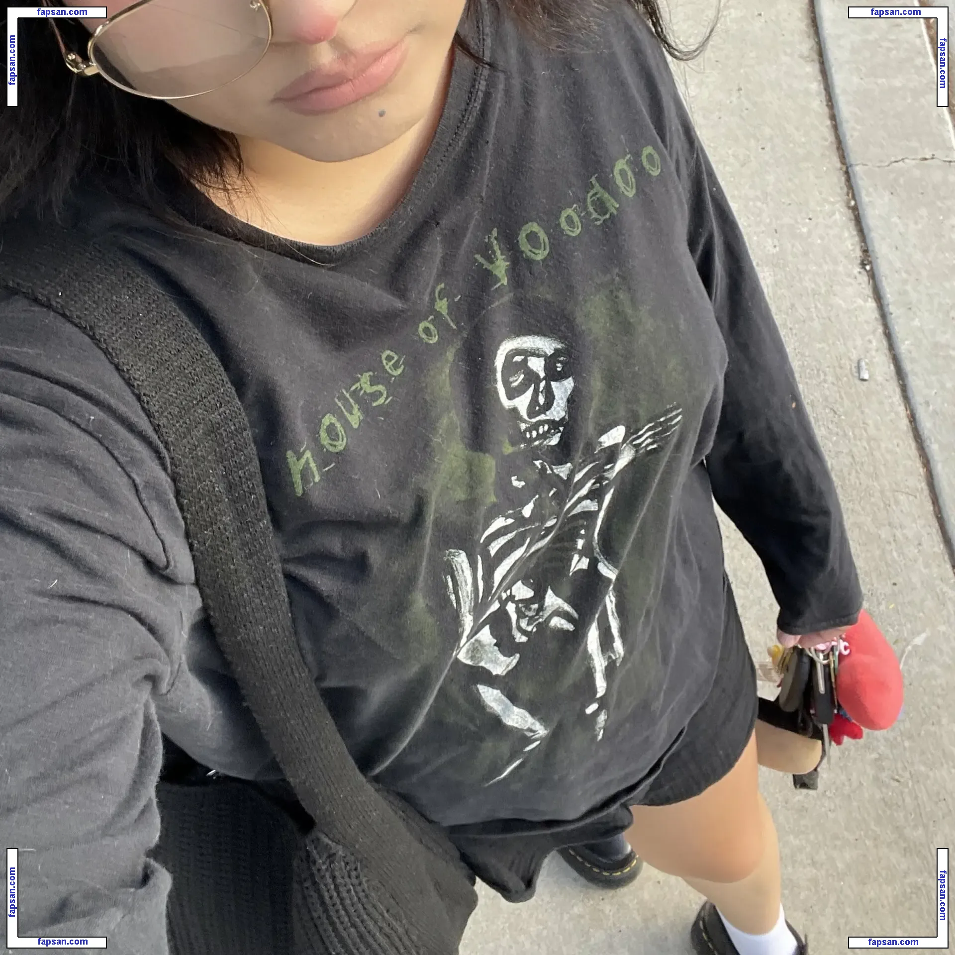 Cvnela nude photo #0004 from OnlyFans