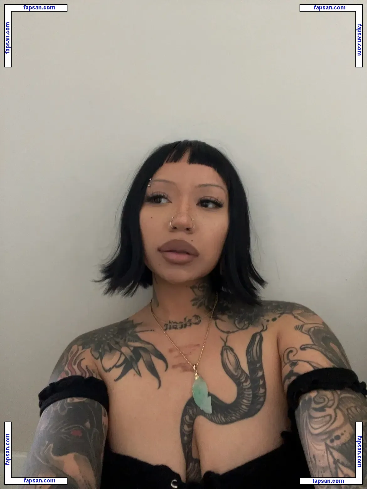 __cyntax голая фото #0015 с Онлифанс