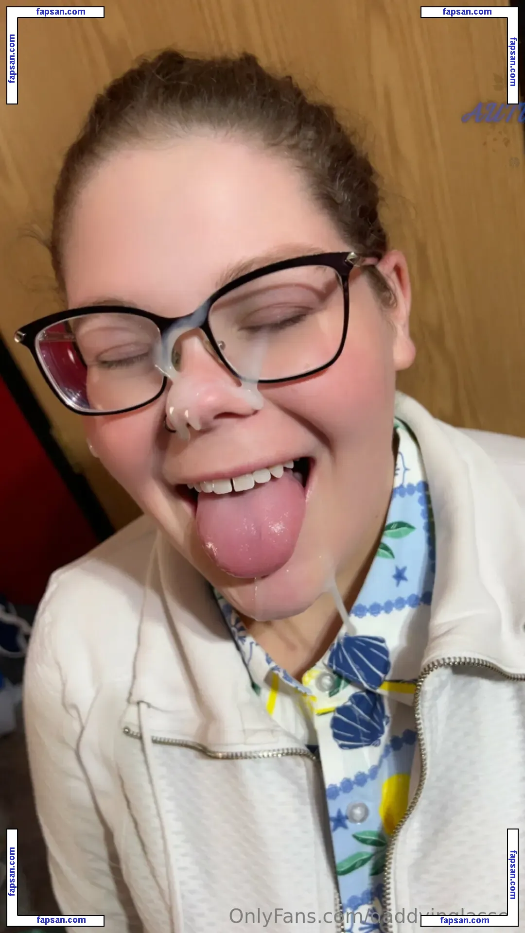 daddyinglasses nude photo #0001 from OnlyFans