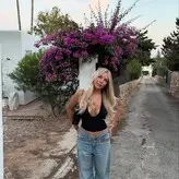 Dagi Bee голая #0174