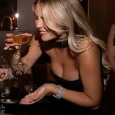 Dagi Bee голая #0177