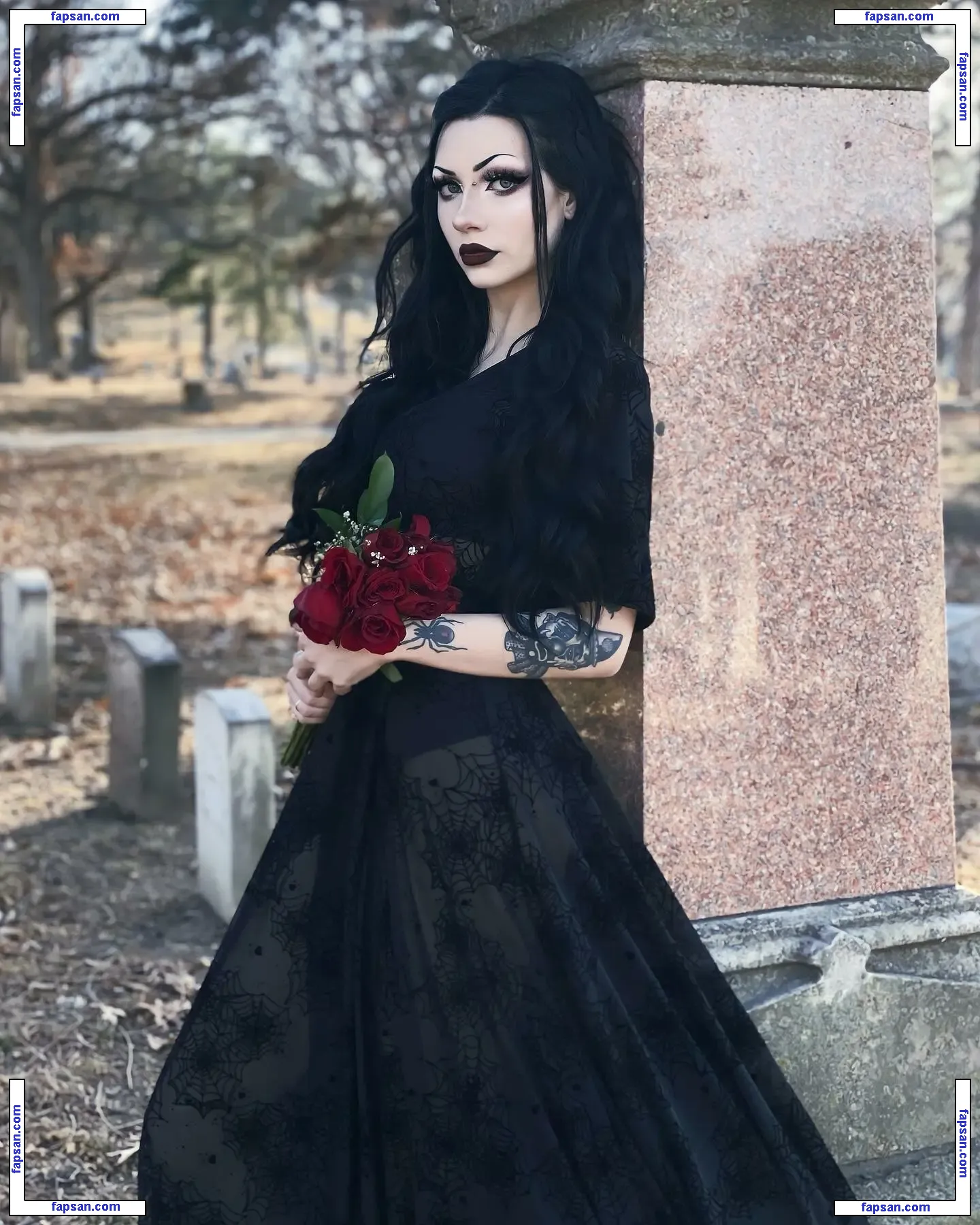 dahliawitch nude photo #0024 from OnlyFans