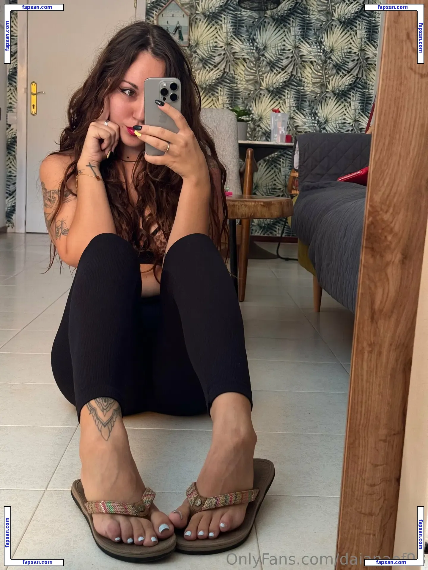daianaof98 nude photo #0003 from OnlyFans