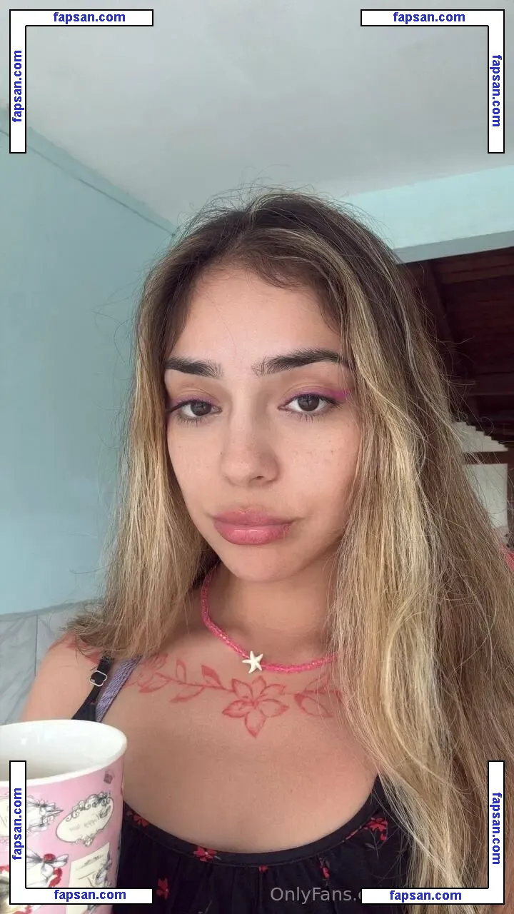 daianaof98 nude photo #0004 from OnlyFans