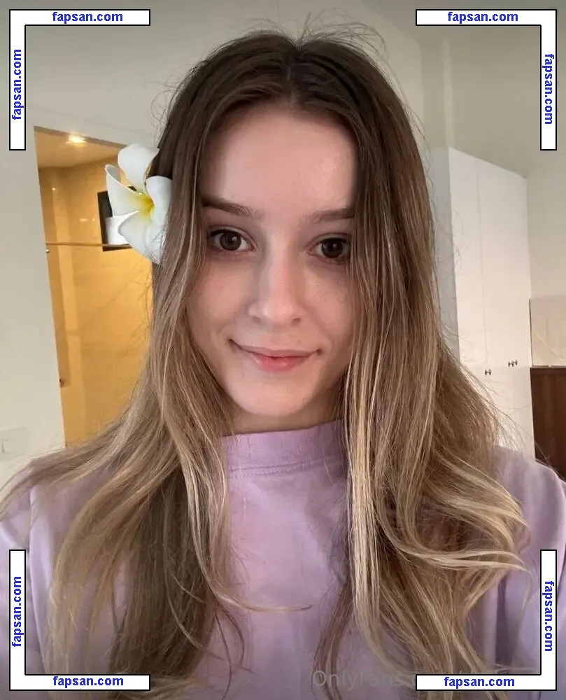 daily_sofi nude photo #0007 from OnlyFans