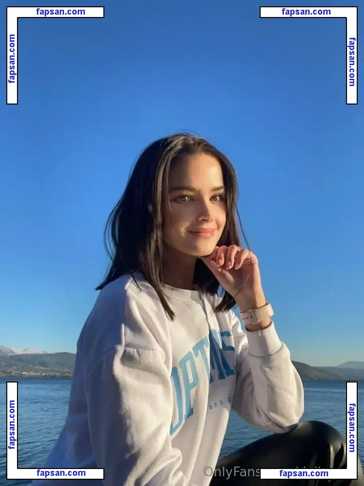 daily_sofi nude photo #0008 from OnlyFans