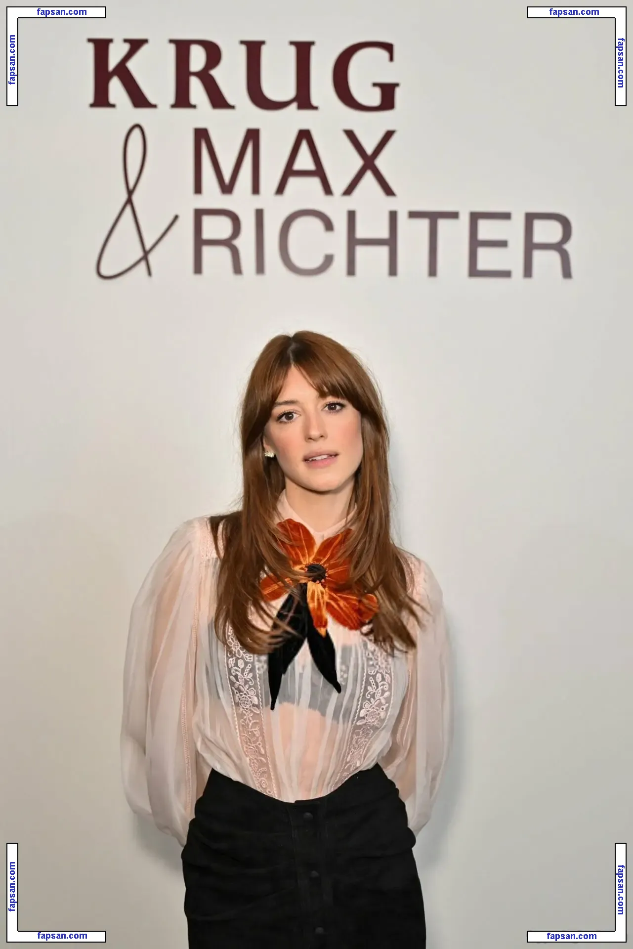 Daisy Edgar-Jones nude photo #0274 from OnlyFans