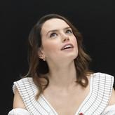 Daisy Ridley голая #0246