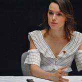 Daisy Ridley голая #0256