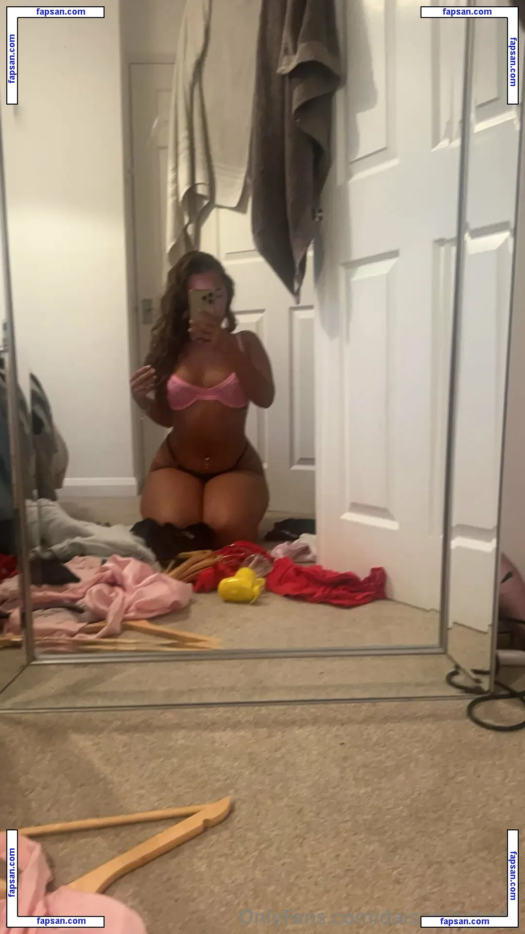daisymitchellx nude photo #0002 from OnlyFans