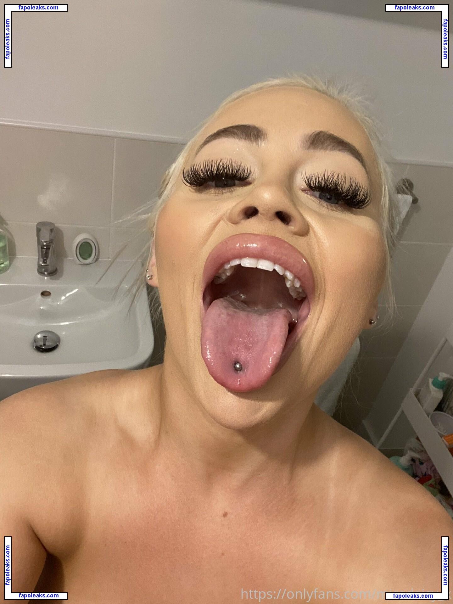 daisysimpsonxox nude photo #0015 from OnlyFans