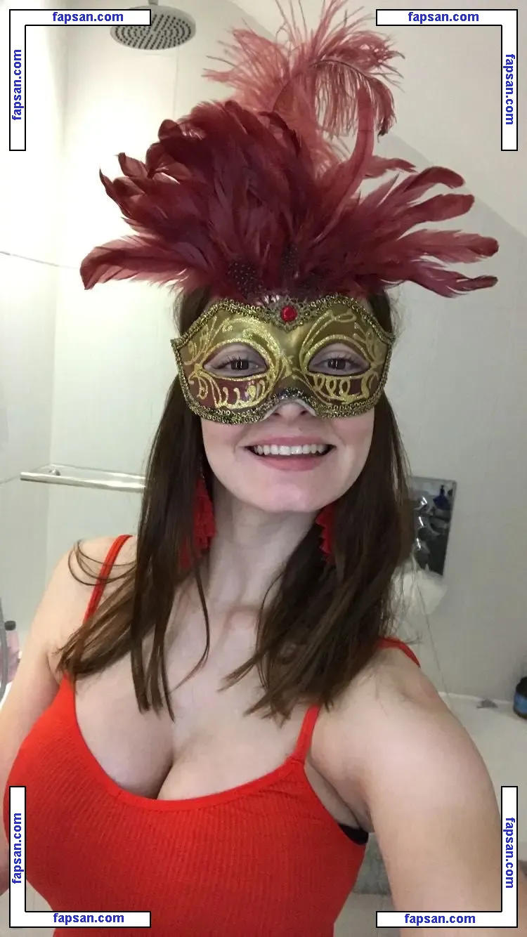 Dakota Blue Richards голая фото #0033 с Онлифанс