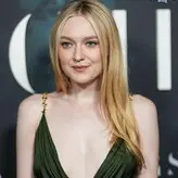 Dakota Fanning голая #0675