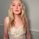 Dakota Fanning голая #0757