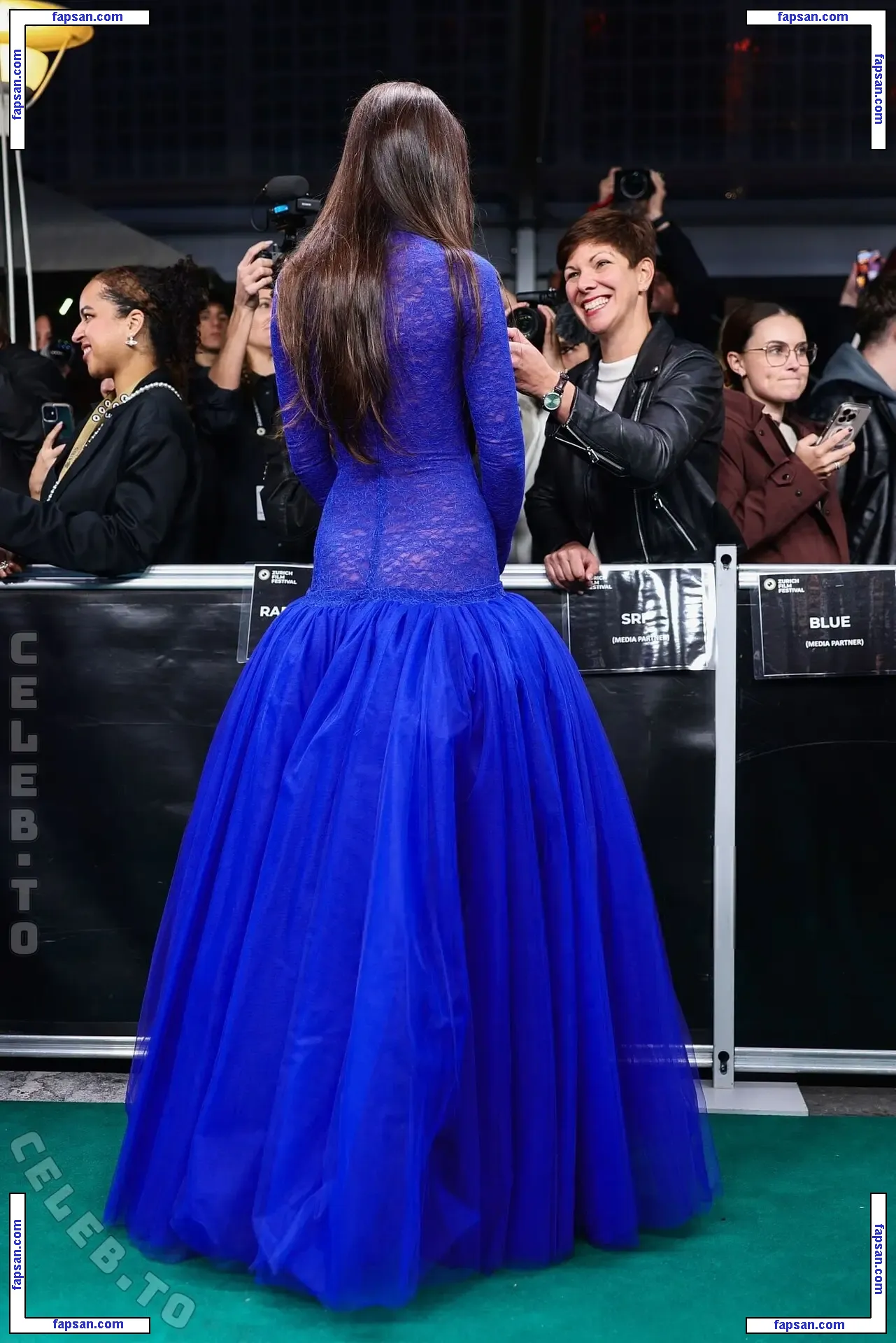 Dakota Johnson голая фото #1789 с Онлифанс