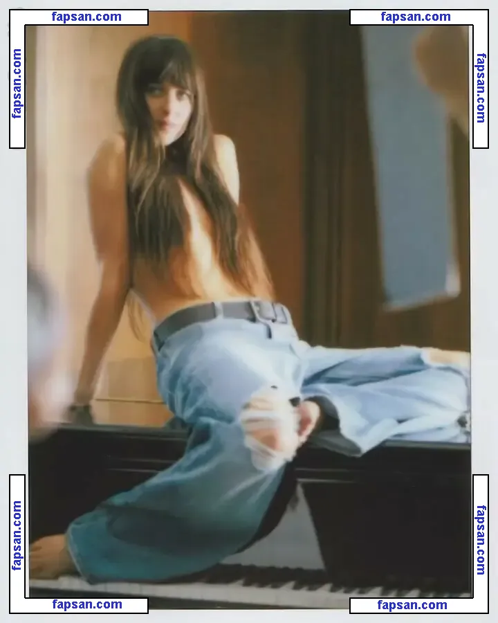 Dakota Johnson nude photo #1923 from OnlyFans