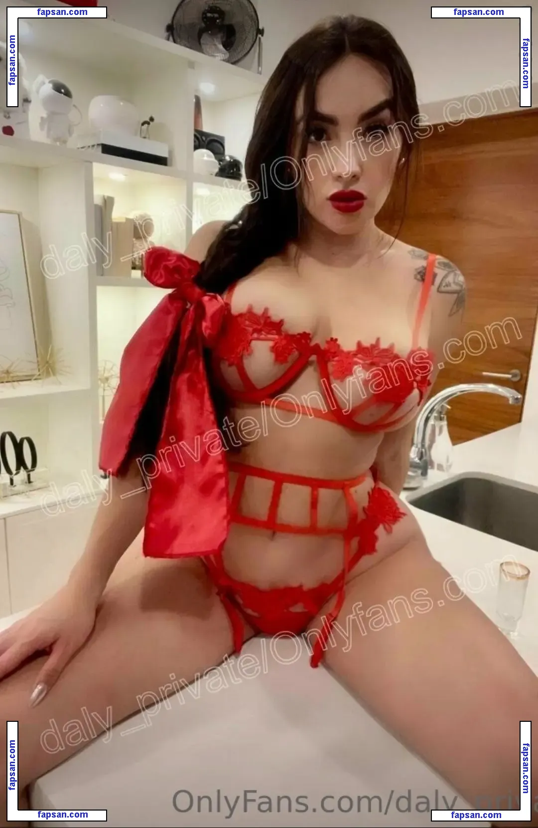 Daly Marithe nude photo #0003 from OnlyFans