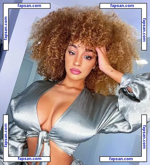 Dana Curly голая фото #0001 с Онлифанс