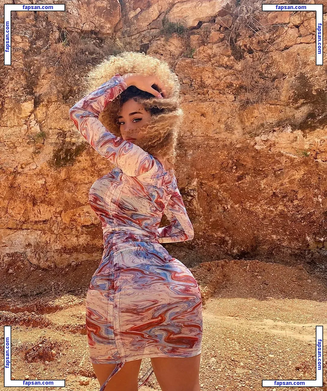 Dana Curly голая фото #0025 с Онлифанс