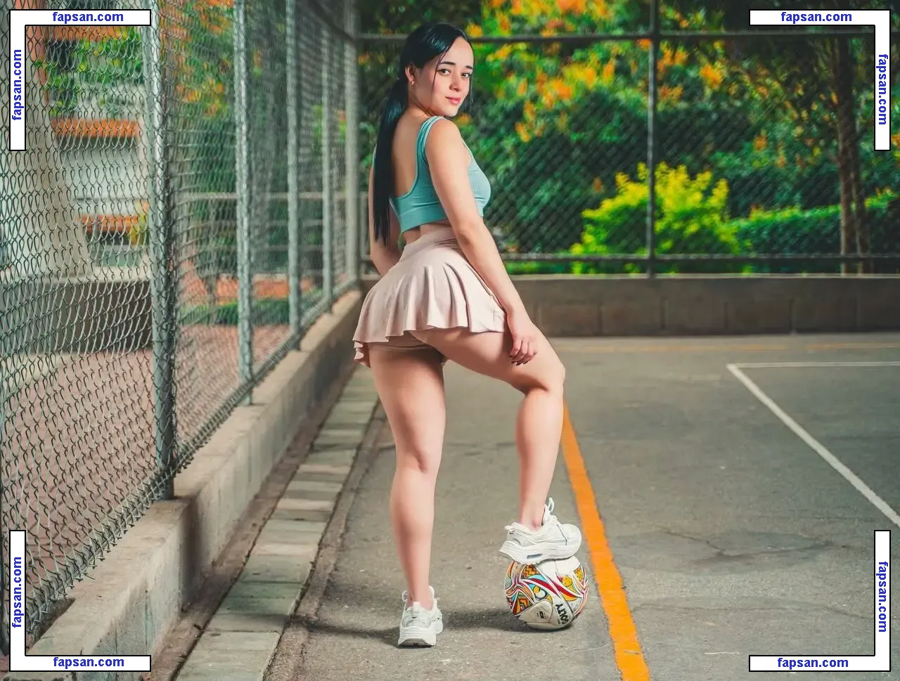 danahenaox nude photo #0005 from OnlyFans