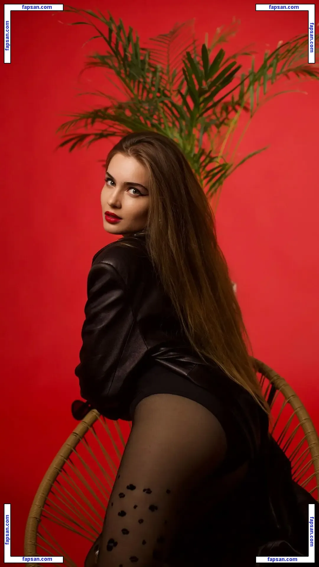 danconiaanasta nude photo #0020 from OnlyFans