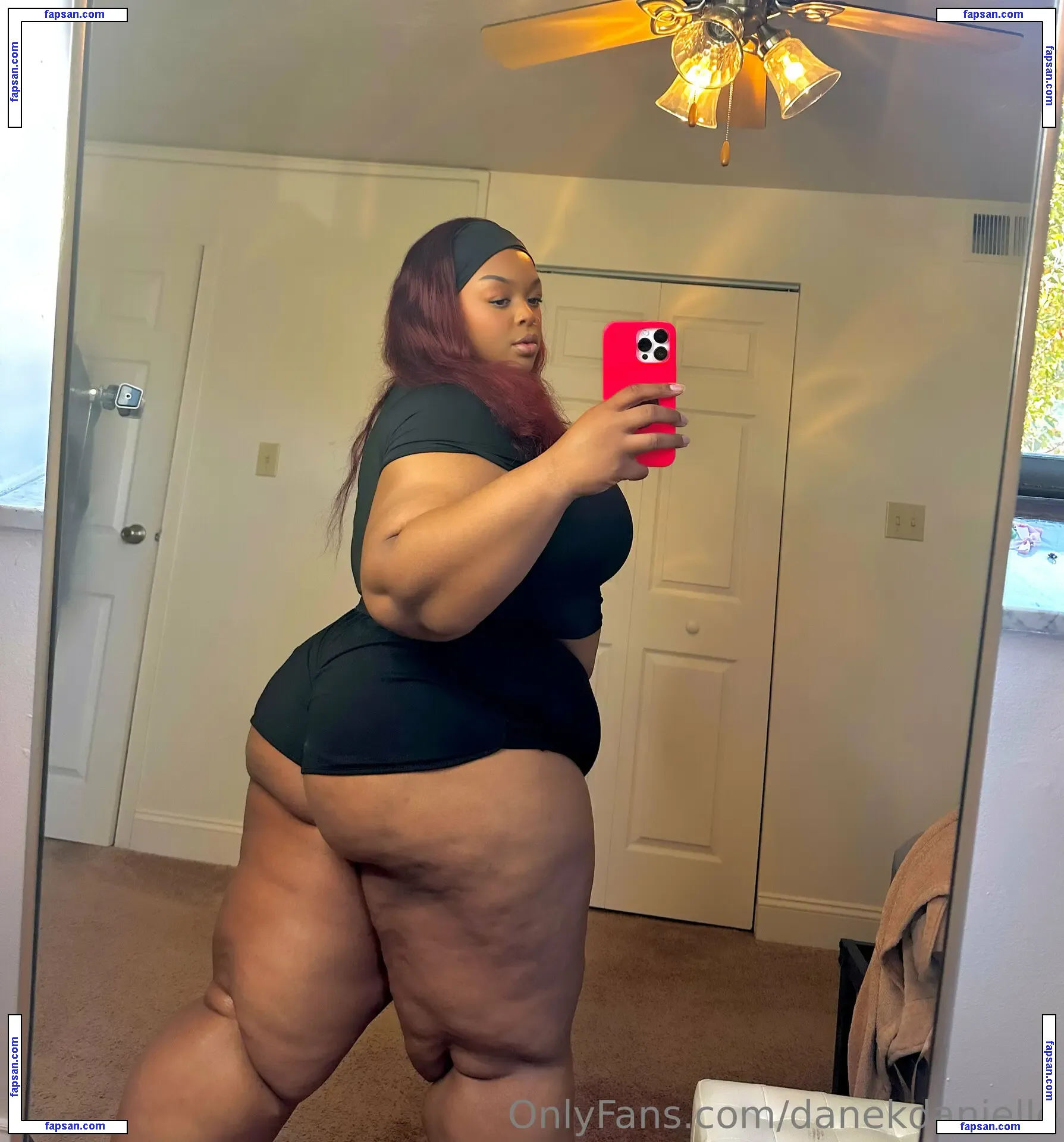 danekdanielle nude photo #0051 from OnlyFans