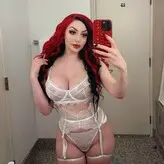 Dani Divine голая #0218