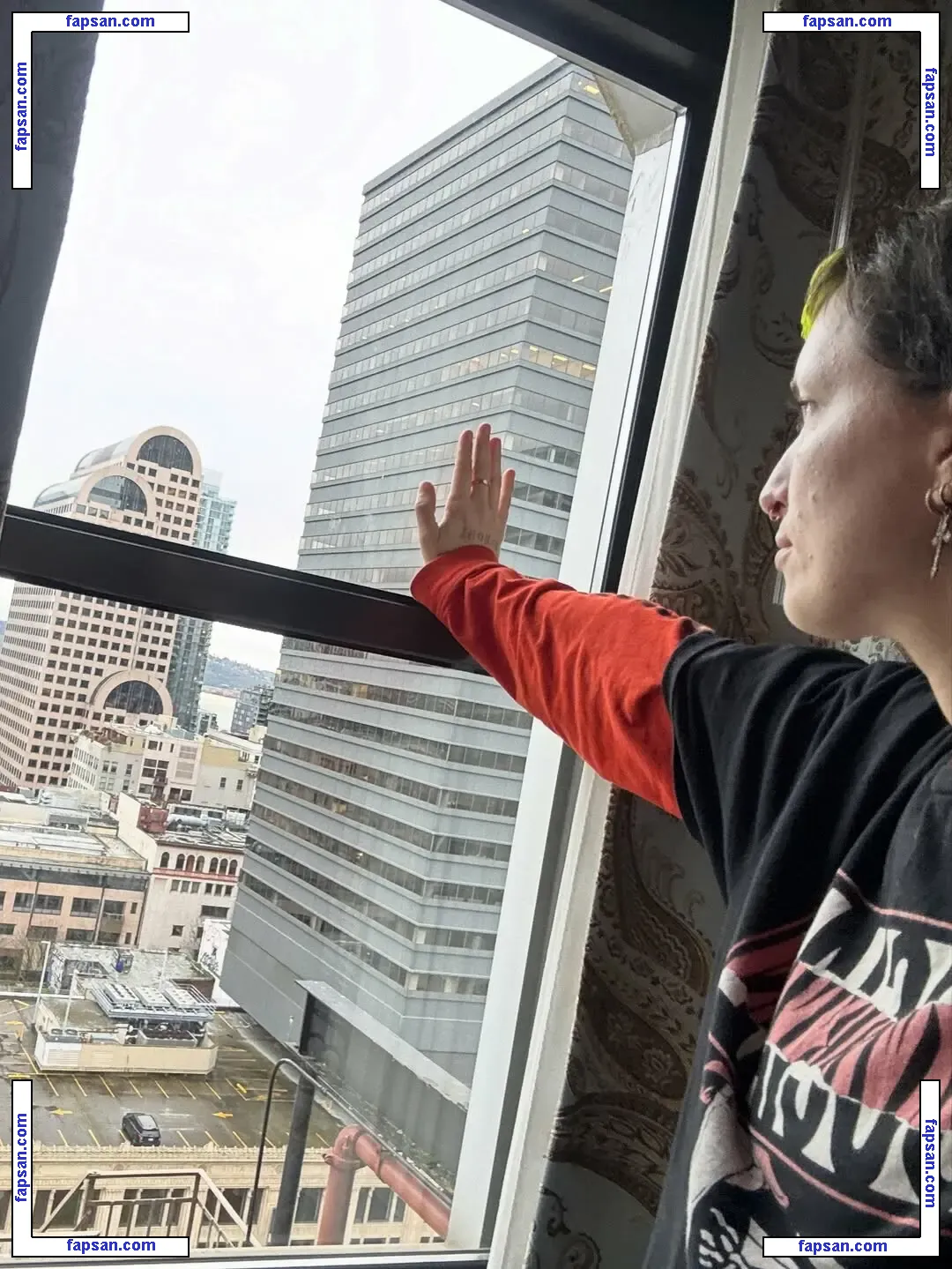 Dani Thorne голая фото #0381 с Онлифанс