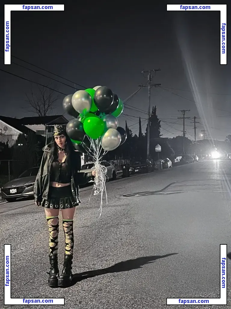 Dani Thorne голая фото #0388 с Онлифанс