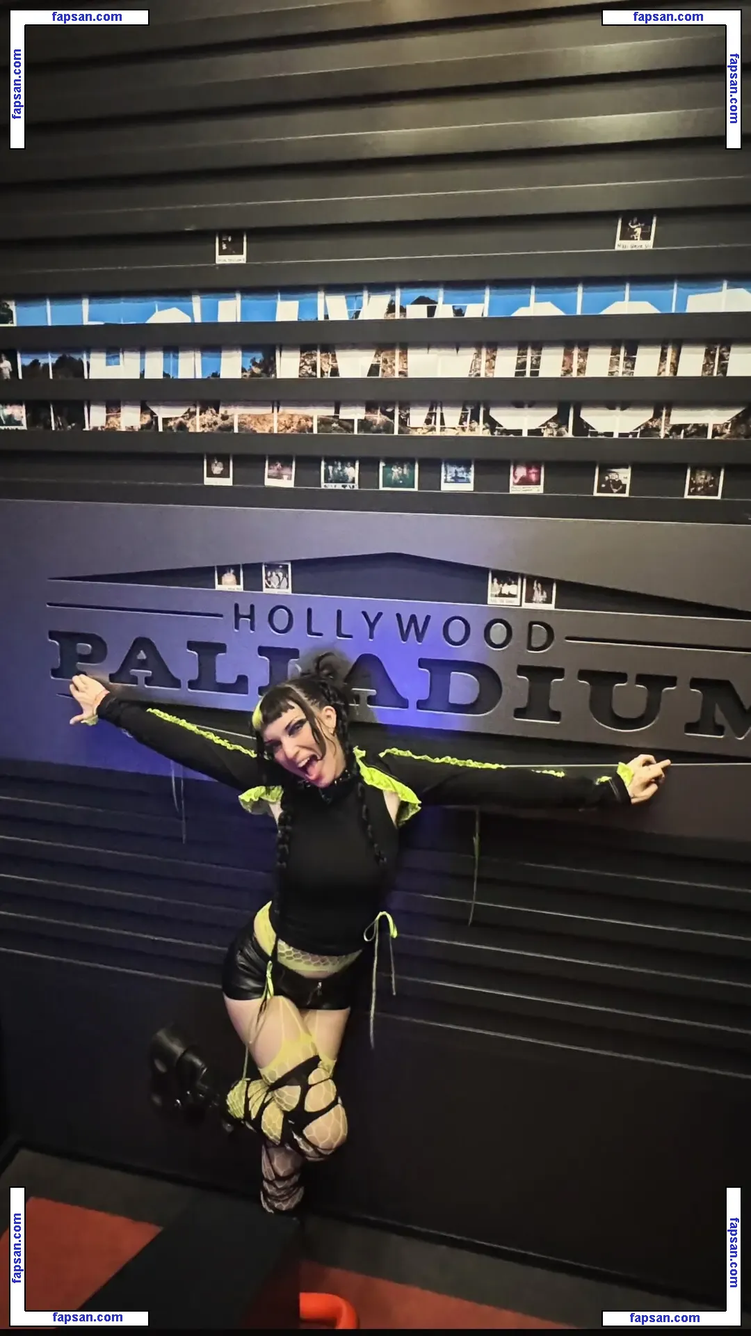 Dani Thorne голая фото #0393 с Онлифанс