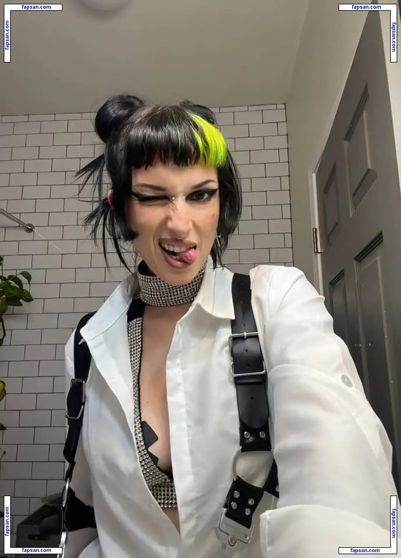 Dani Thorne голая фото #0397 с Онлифанс