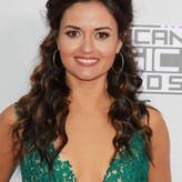 Danica McKellar голая #0004