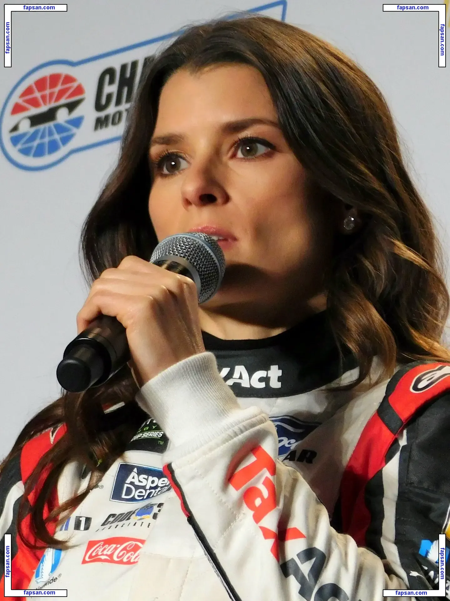 Danica Patrick голая фото #0186 с Онлифанс