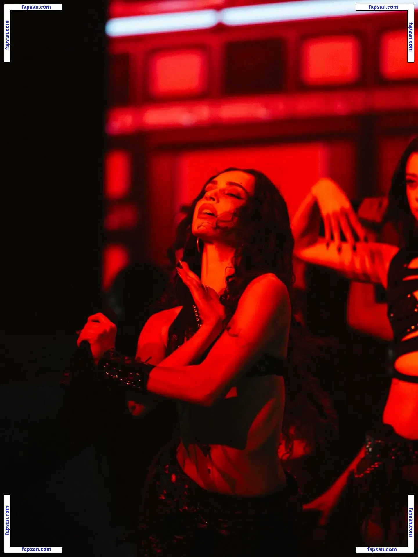 Daniela Avanzini голая фото #0007 с Онлифанс