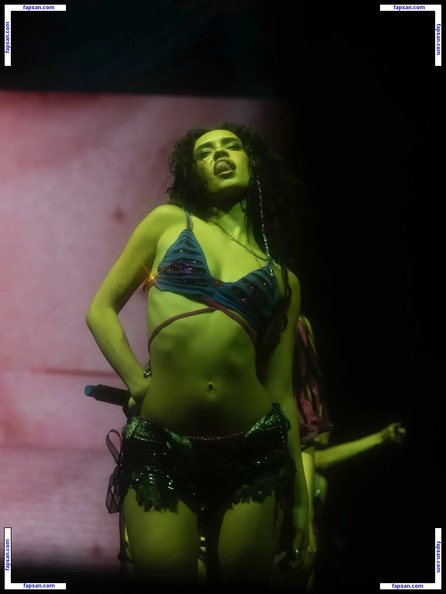 Daniela Avanzini голая фото #0009 с Онлифанс