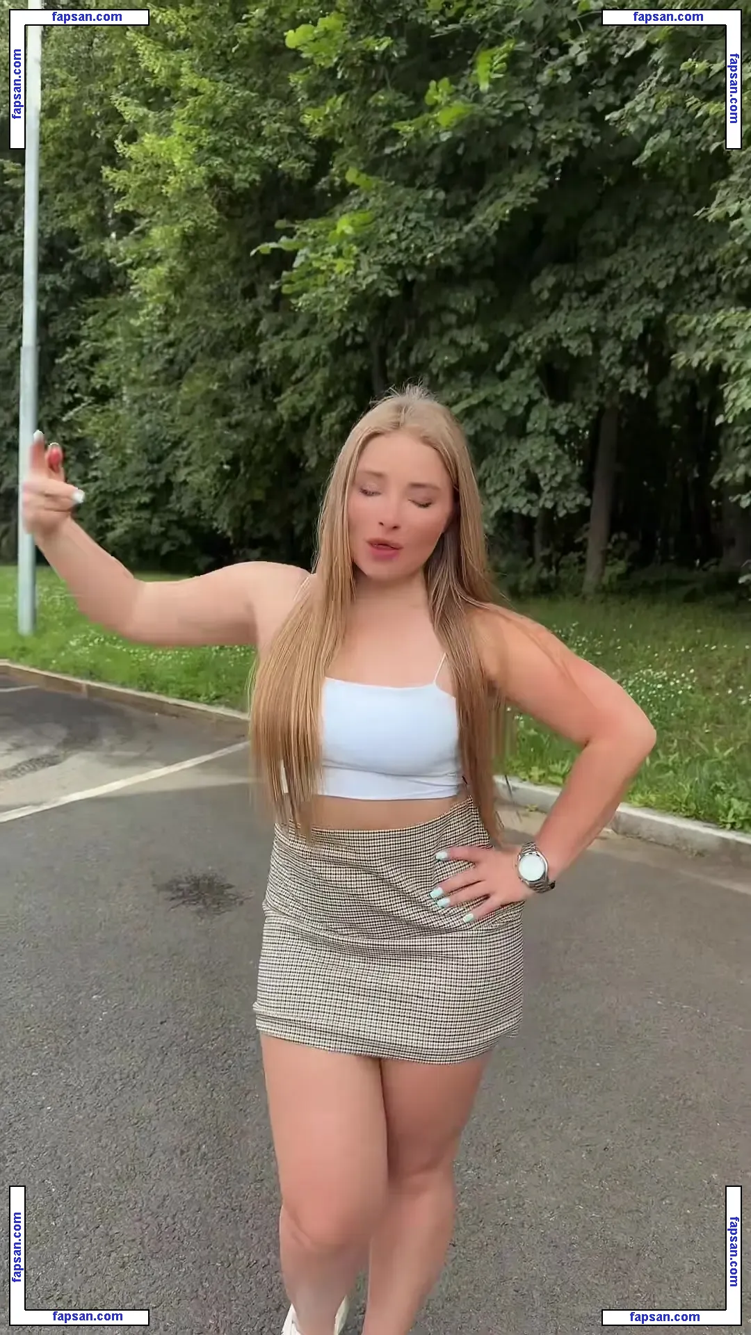 Daniela Virlan голая фото #0012 с Онлифанс