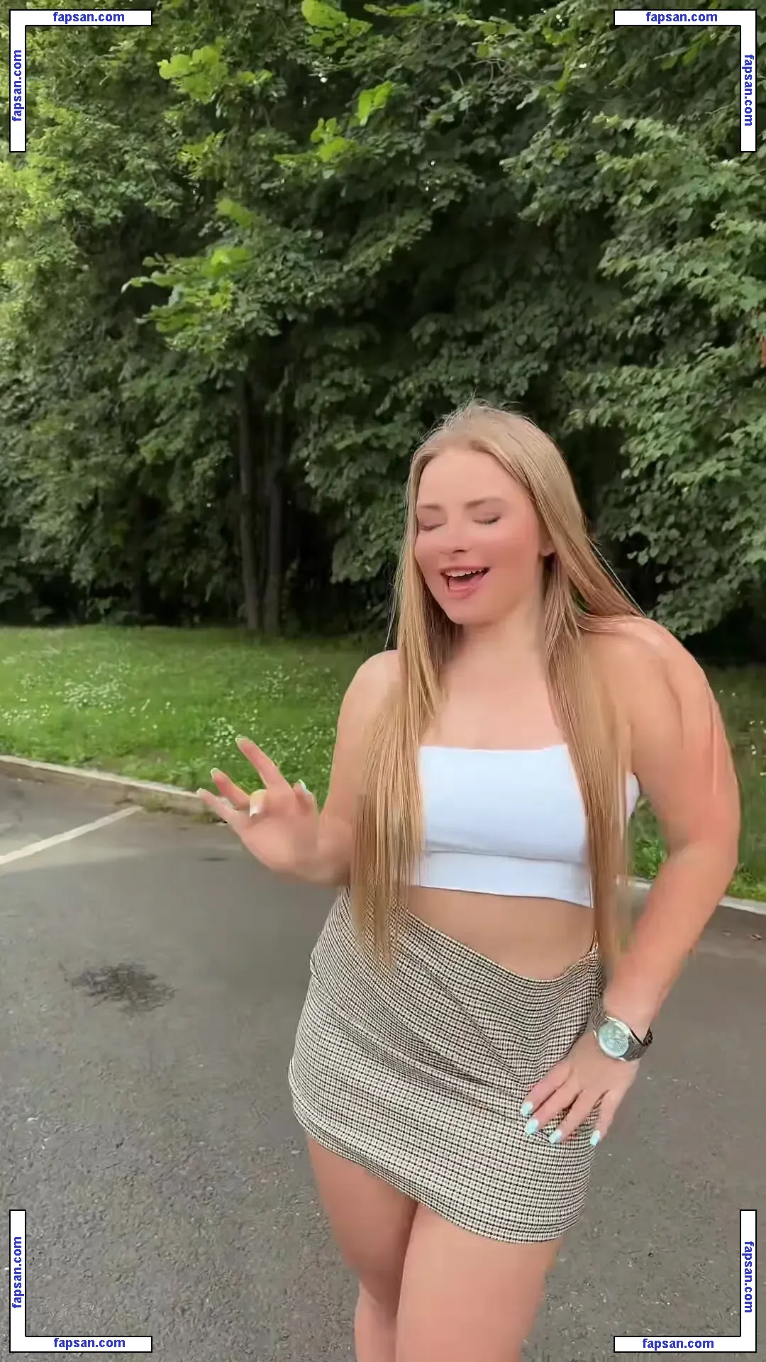 Daniela Virlan голая фото #0019 с Онлифанс