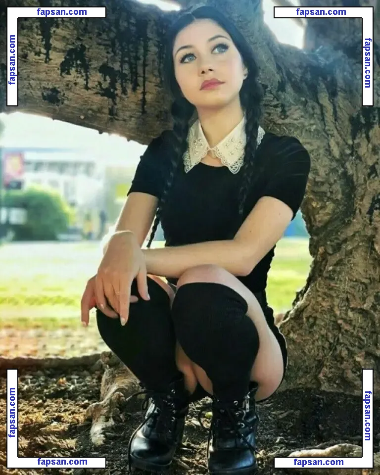 daniellaclaire nude photo #0022 from OnlyFans