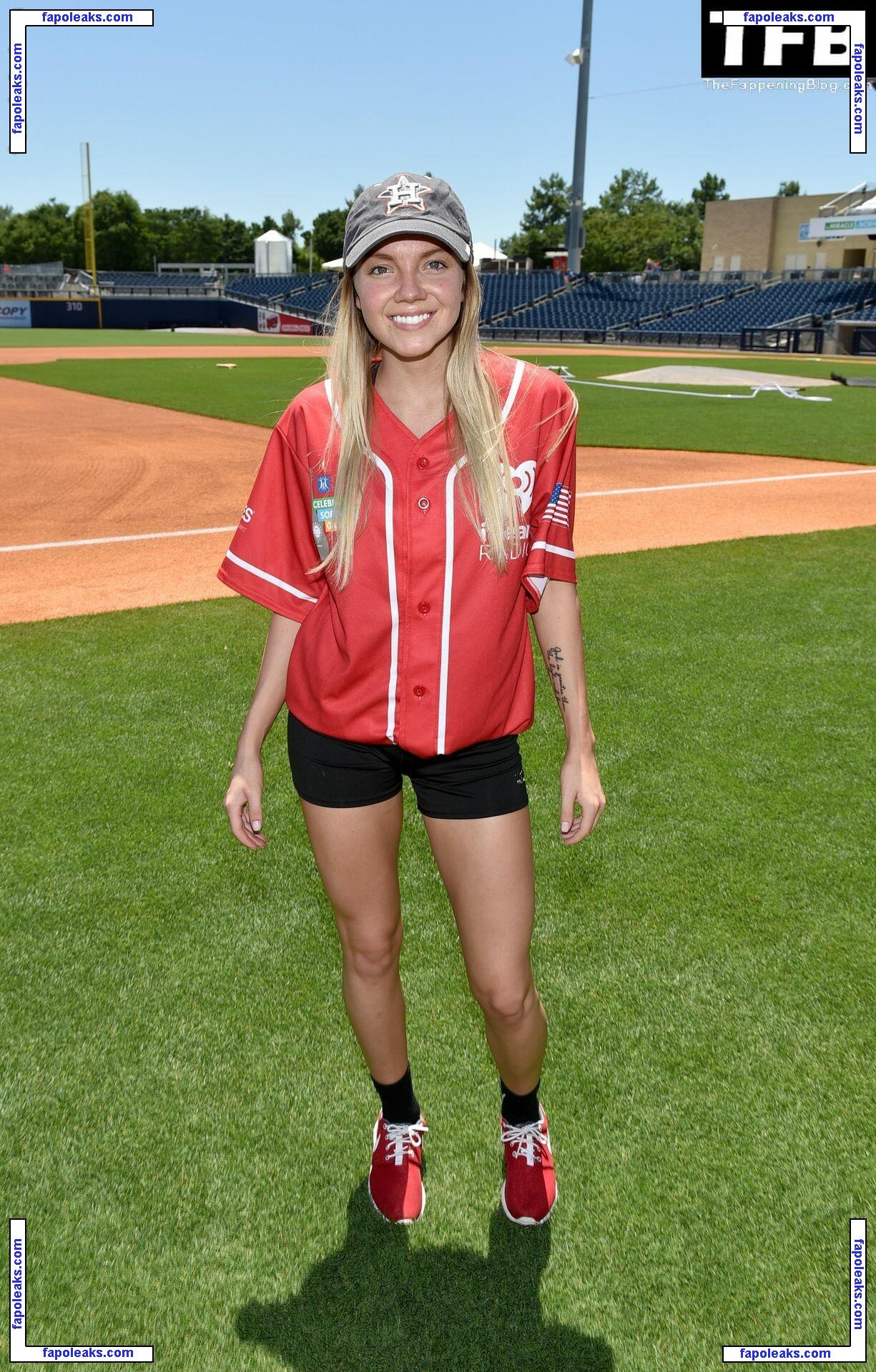 Danielle Bradbery / daniellebradbery / southdakotahottie nude photo #0006 from OnlyFans