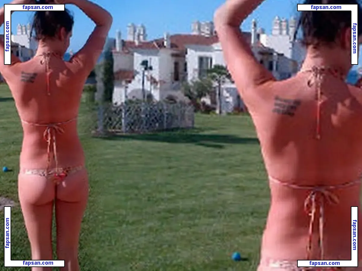 Danielle Lloyd nude photo #2800 from OnlyFans
