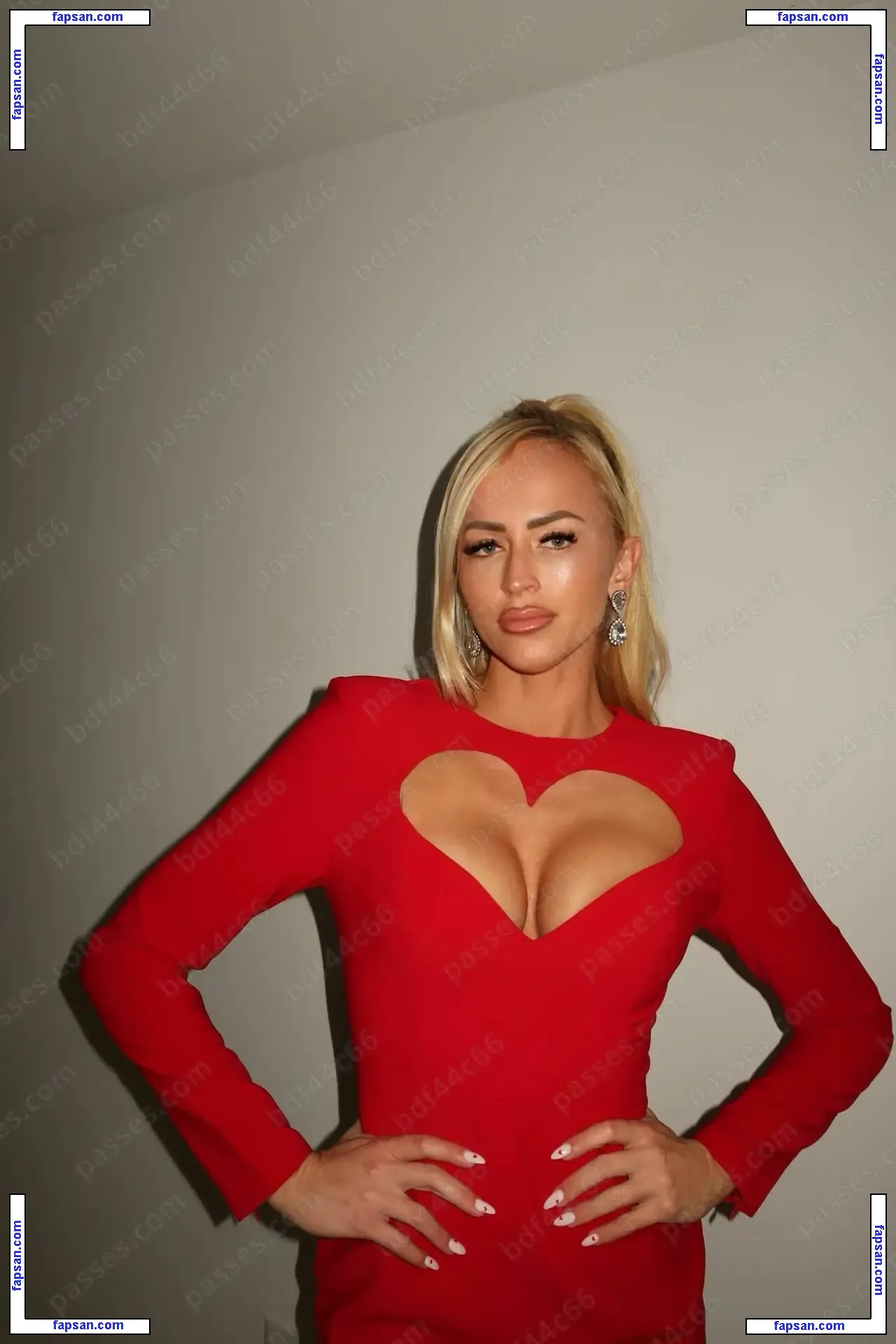 Danielle Moinet голая фото #0215 с Онлифанс