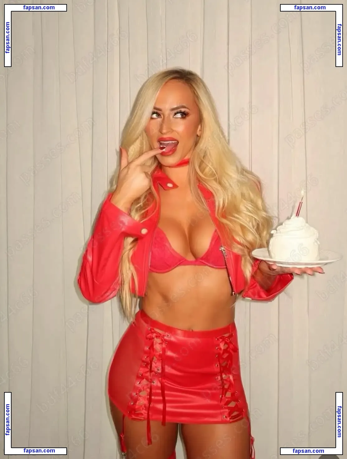 Danielle Moinet голая фото #0222 с Онлифанс