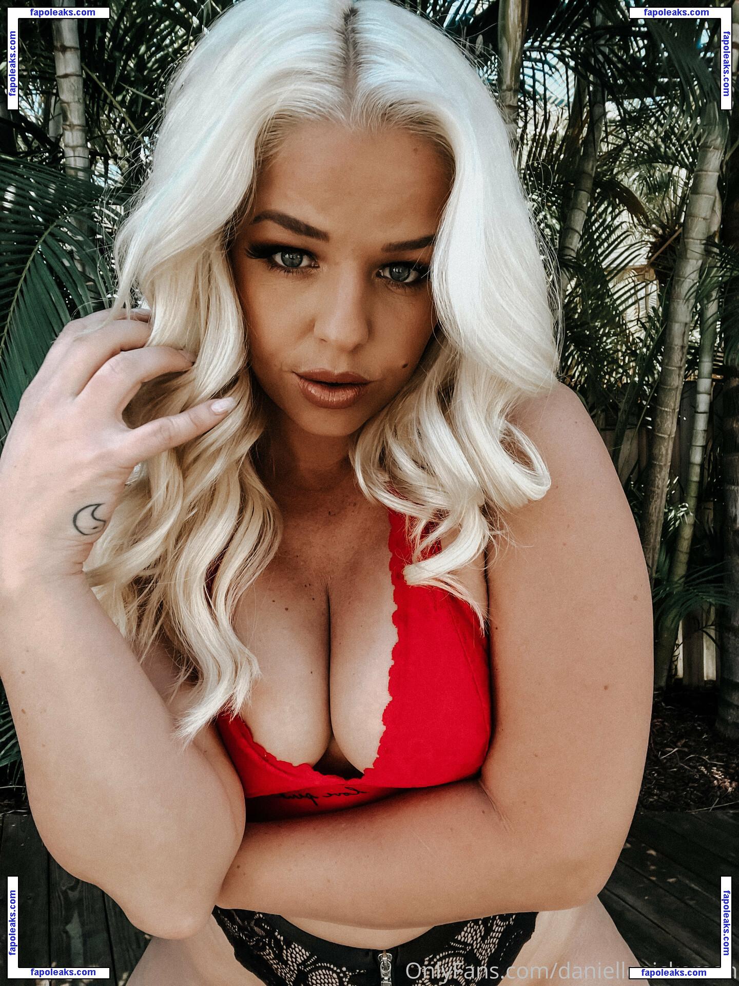 Danielle Nickerson / daniellenickerson / diamonddeeeee nude photo #0039 from OnlyFans