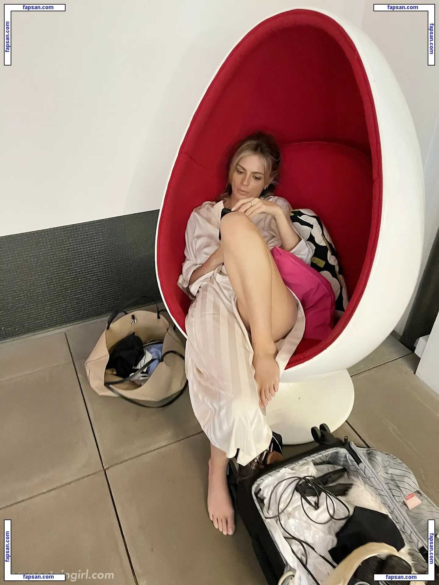 Danielle Sellers (@moredeliciousdanielle) nude photo #0031 from OnlyFans