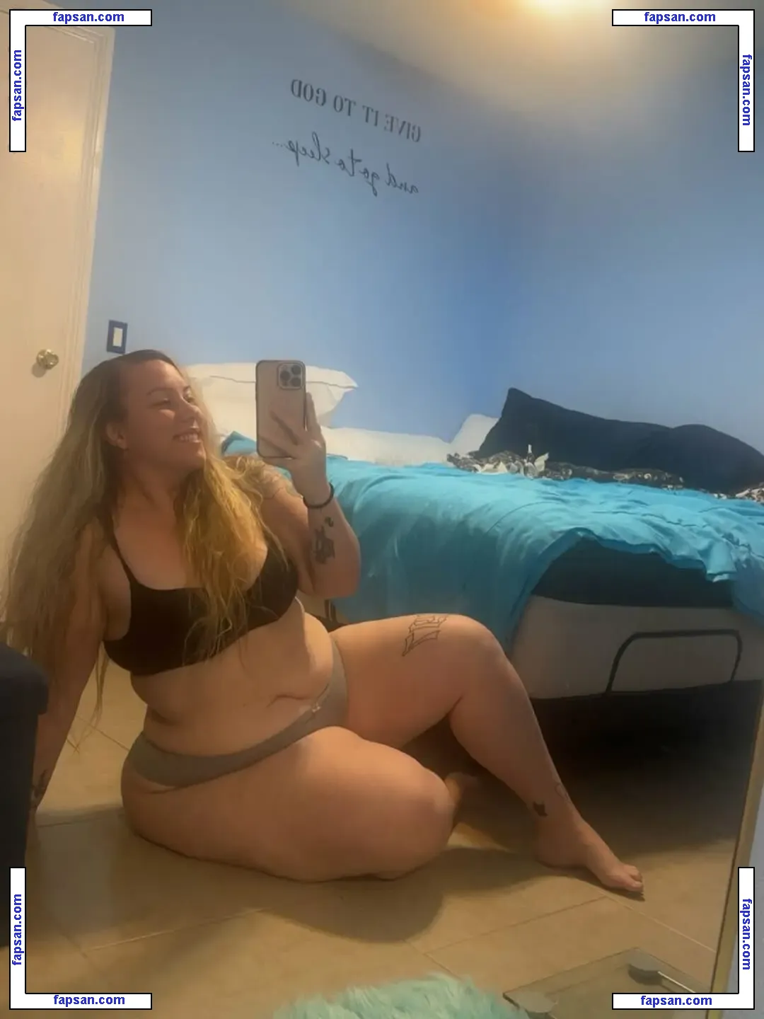 Daniellee760 голая фото #0004 с Онлифанс