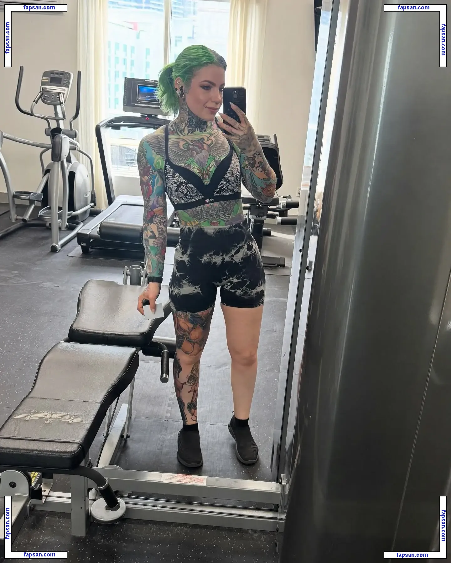 Danii.Cupcake nude photo #0010 from OnlyFans