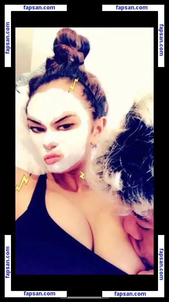 Danikauahi nude photo #0003 from OnlyFans